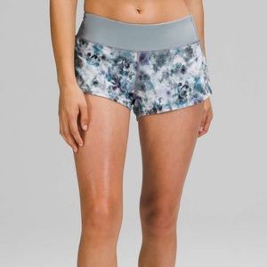 Lululemon Speed Up Short 8 Kaleidofloral Multi Blue Cast